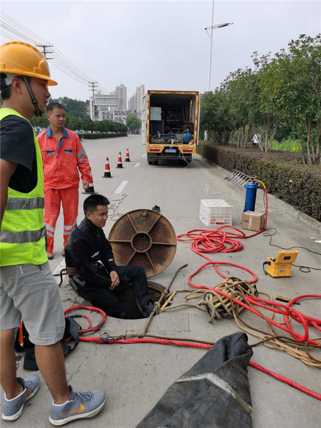十堰翻衬法管道修复技术主要工序